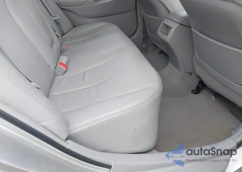 2010 Toyota Camry Le z USA, uszkodzony, nr VIN 4T4BF3EK7AR012435